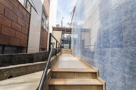 Apartamento à venda com 180m², 4 quartos e 8 vagas Apartamento à venda com 180m², 4 quartos e 8 vagasHall de entrada