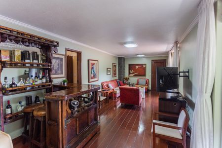 Apartamento à venda com 180m², 4 quartos e 8 vagas Apartamento à venda com 180m², 4 quartos e 8 vagasSala 1