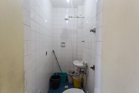 Apartamento à venda com 180m², 4 quartos e 8 vagas Apartamento à venda com 180m², 4 quartos e 8 vagasBanheiro de serviço