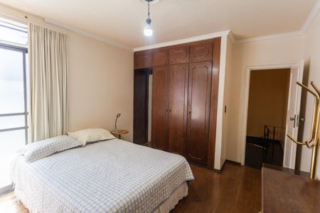 Apartamento à venda com 180m², 4 quartos e 8 vagas Apartamento à venda com 180m², 4 quartos e 8 vagasSuíte 1 na Cobertura