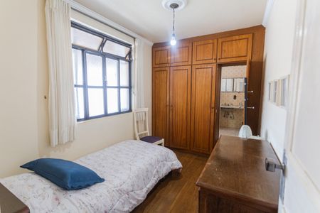 Apartamento à venda com 180m², 4 quartos e 8 vagas Apartamento à venda com 180m², 4 quartos e 8 vagasSuíte 3 na Cobertura