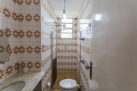 Apartamento à venda com 180m², 4 quartos e 8 vagas Apartamento à venda com 180m², 4 quartos e 8 vagasBanheiro da Suíte 2 na Cobertura