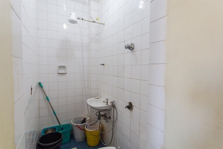 Apartamento à venda com 180m², 4 quartos e 8 vagas Apartamento à venda com 180m², 4 quartos e 8 vagasBanheiro de serviço