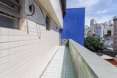 Apartamento à venda com 180m², 4 quartos e 8 vagas Apartamento à venda com 180m², 4 quartos e 8 vagasVaranda da Suíte 1 na Cobertura