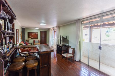 Apartamento à venda com 180m², 4 quartos e 8 vagas Apartamento à venda com 180m², 4 quartos e 8 vagasSala 1