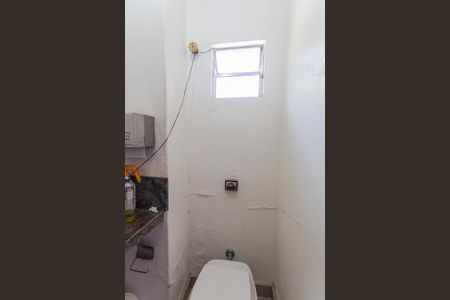 Apartamento à venda com 180m², 4 quartos e 8 vagas Apartamento à venda com 180m², 4 quartos e 8 vagasLavabo da Garagem/Área Privativa