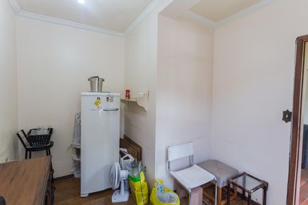 Apartamento à venda com 180m², 4 quartos e 8 vagas Apartamento à venda com 180m², 4 quartos e 8 vagasQuarto 1