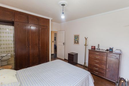 Apartamento à venda com 180m², 4 quartos e 8 vagas Apartamento à venda com 180m², 4 quartos e 8 vagasSuíte 1 na Cobertura