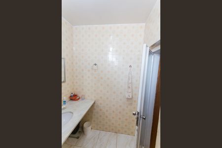 Apartamento à venda com 180m², 4 quartos e 8 vagas Apartamento à venda com 180m², 4 quartos e 8 vagasBanheiro da Suíte 3 na Cobertura