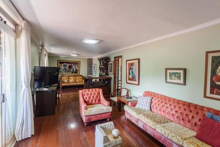 Sala 1 de apartamento à venda com 4 quartos, 180m² em Santa Lúcia, Belo Horizonte