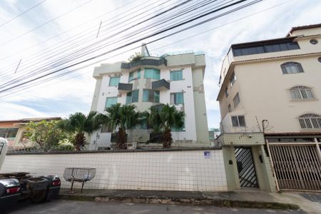 Apartamento para alugar com 90m², 3 quartos e 2 vagas Apartamento para alugar com 90m², 3 quartos e 2 vagasFachada