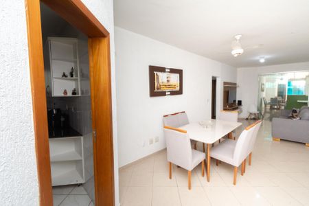 Sala de apartamento para alugar com 3 quartos, 90m² em Novo Eldorado, Contagem