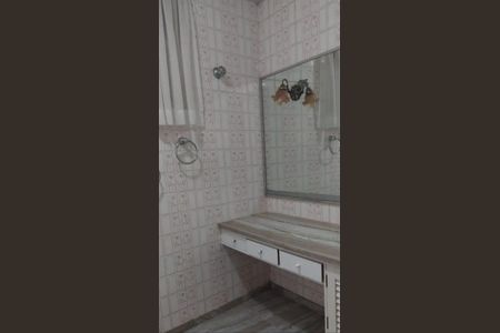 Apartamento para alugar com 330m², 5 quartos e 1 vaga Apartamento para alugar com 330m², 5 quartos e 1 vagaBanheiro 1