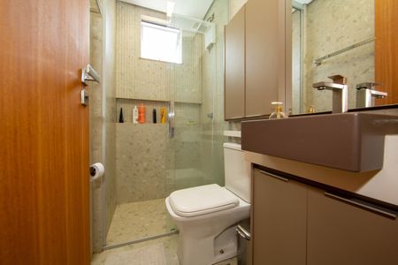 Apartamento à venda com 75m², 2 quartos e 2 vagas Apartamento à venda com 75m², 2 quartos e 2 vagasBANHEIRO2