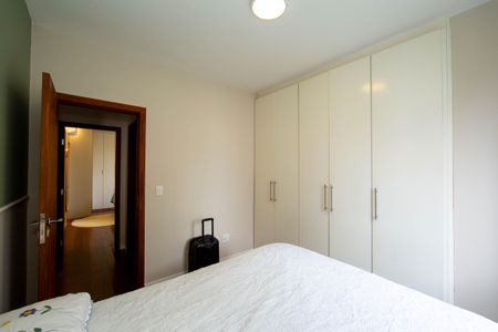 Apartamento à venda com 75m², 2 quartos e 2 vagas Apartamento à venda com 75m², 2 quartos e 2 vagasQUARTO2