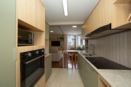 Apartamento à venda com 75m², 2 quartos e 2 vagas Apartamento à venda com 75m², 2 quartos e 2 vagasCOZINHA