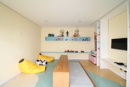 Apartamento à venda com 73m², 2 quartos e 1 vagaÁrea Comum