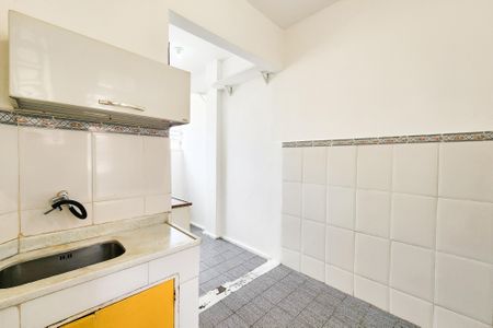 Apartamento para alugar com 68m², 2 quartos e sem vagaCozinha 
