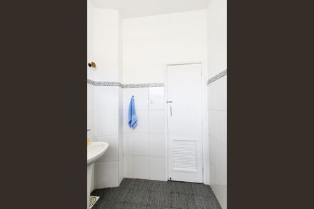 Apartamento para alugar com 68m², 2 quartos e sem vagaBanheiro 