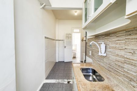 Apartamento para alugar com 68m², 2 quartos e sem vagaCozinha 