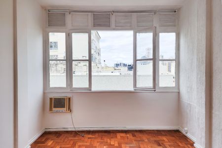 Apartamento para alugar com 68m², 2 quartos e sem vagaSala 