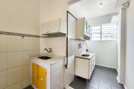 Apartamento para alugar com 68m², 2 quartos e sem vagaCozinha 