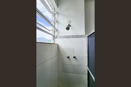 Apartamento para alugar com 68m², 2 quartos e sem vagaBanheiro 