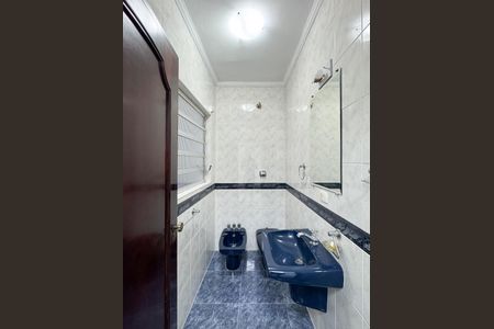 Casa para alugar com 180m², 4 quartos e 1 vagaLavabo