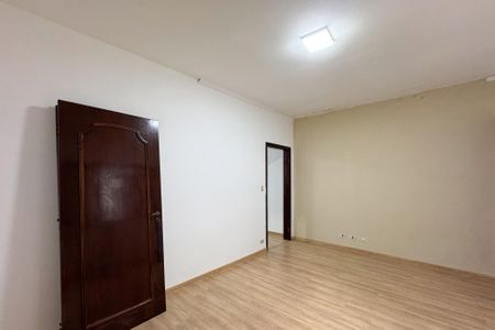 Casa para alugar com 180m², 4 quartos e 1 vagaSuíte 1