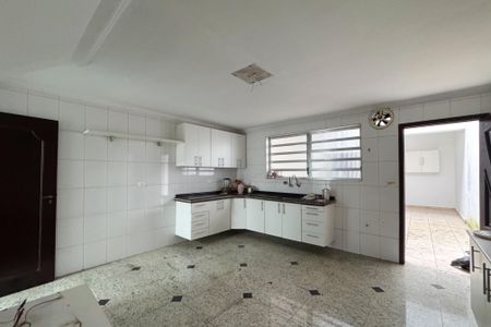 Casa para alugar com 180m², 4 quartos e 1 vagaCozinha