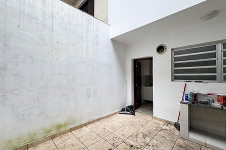 Casa para alugar com 180m², 4 quartos e 1 vagaÁrea de Serviço