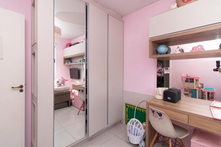 Quarto 2 de apartamento à venda com 3 quartos, 71m² em Medianeira, Porto Alegre