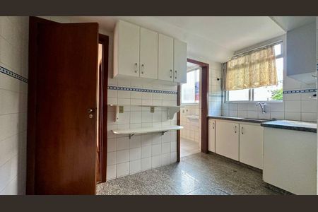 Apartamento à venda com 163m², 3 quartos e 2 vagasCozinha 