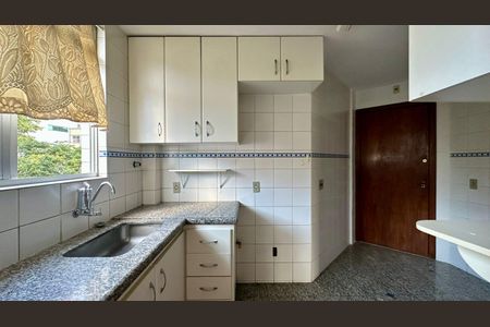 Apartamento à venda com 163m², 3 quartos e 2 vagasCozinha 