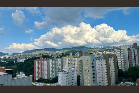 Apartamento à venda com 163m², 3 quartos e 2 vagasVista 