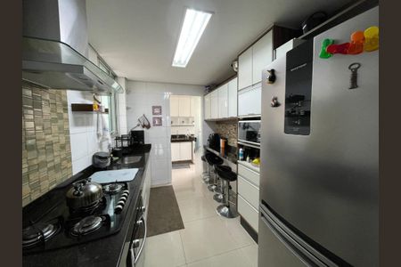 Apartamento à venda com 211m², 4 quartos e 2 vagasFoto 11