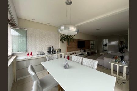 Apartamento à venda com 211m², 4 quartos e 2 vagasFoto 09