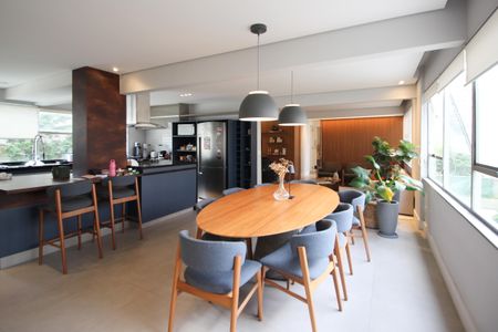 Sala de apartamento à venda com 2 quartos, 125m² em Moema, São Paulo