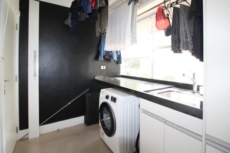 Apartamento à venda com 125m², 2 quartos e 1 vagaÁrea de Serviço