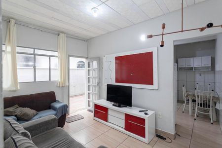 Sala de casa para alugar com 2 quartos, 85m² em Glória, Belo Horizonte