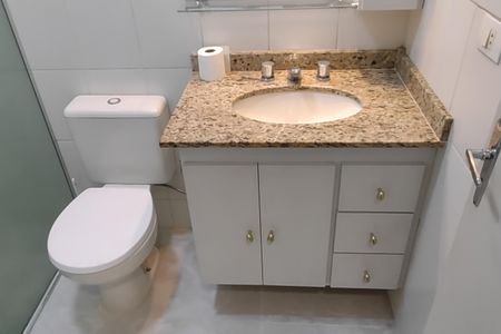 Apartamento para alugar com 74m², 2 quartos e 2 vagasBanheiro 1