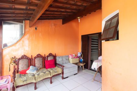 Casa à venda com 250m², 3 quartos e 6 vagasVaranda