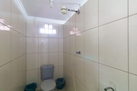 Casa à venda com 250m², 3 quartos e 6 vagasBanheiro de serviço