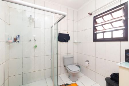 Casa à venda com 250m², 3 quartos e 6 vagasBanheiro da Suíte 3