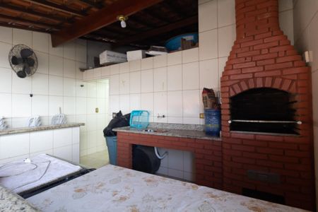 Casa à venda com 250m², 3 quartos e 6 vagasChurrasqueira