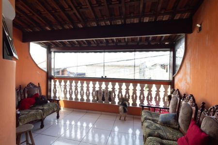 Casa à venda com 250m², 3 quartos e 6 vagasVaranda