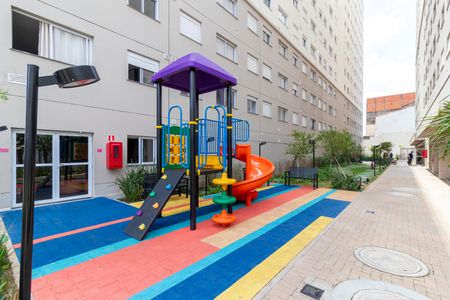 Apartamento para alugar com 34m², 2 quartos e sem vagaÁrea comum - Playground