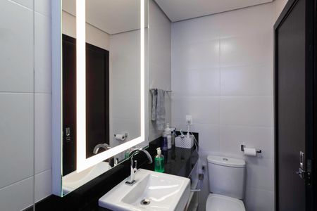 Apartamento à venda com 142m², 3 quartos e 4 vagasBanheiro da suíte 1