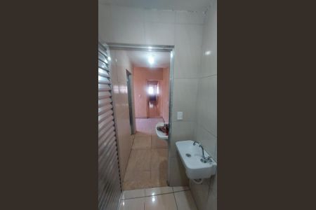 Banheiro de serviço de casa à venda com 3 quartos, 90m² em Cursino, São Paulo