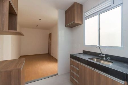 Cozinha de apartamento para alugar com 2 quartos, 52m² em Restinga, Porto Alegre